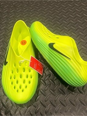 Nike ReactX Rejuven8 ‘Green Strike’ HV5060-300 Size 11